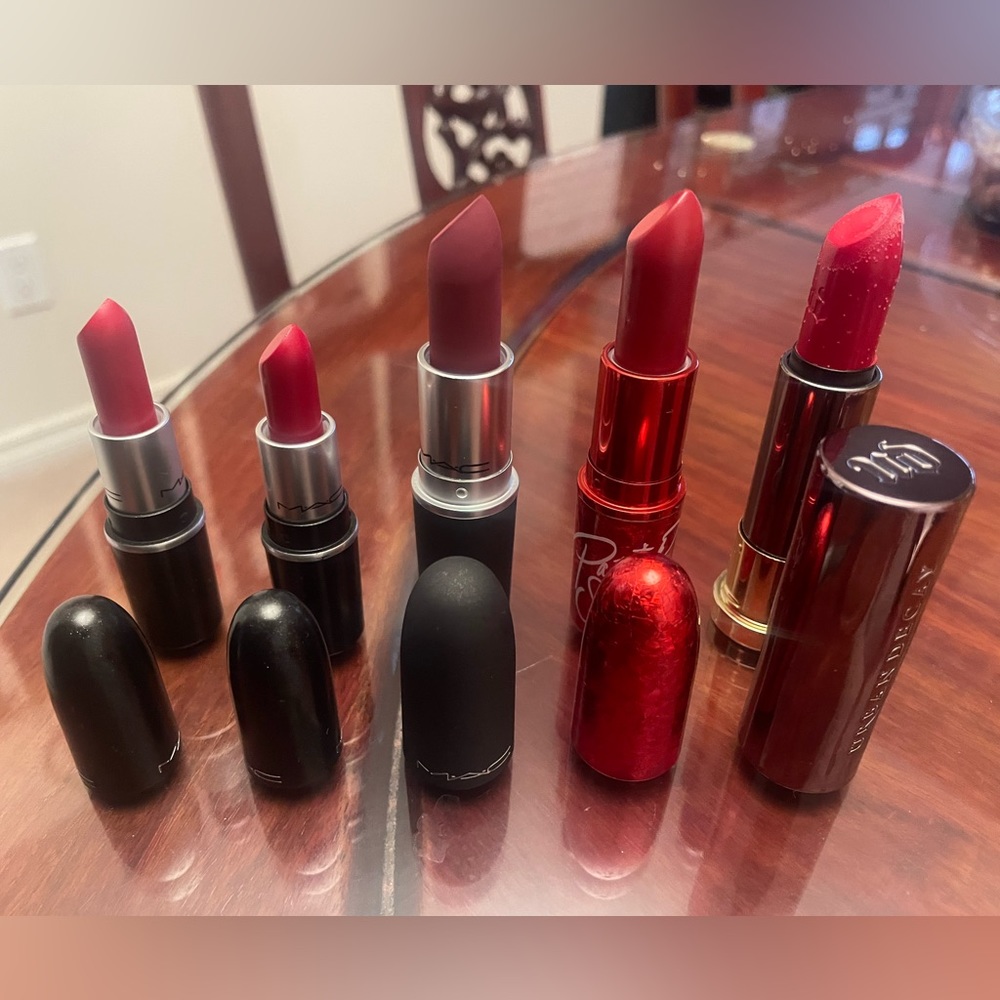 Mac and Urban Decay red lipstick bundle